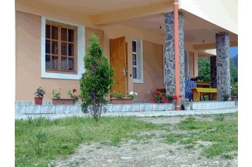 Privatni smještaj Recea 5